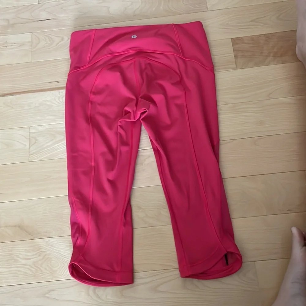 Lululemon cropped leggings - Picture 2 of 5